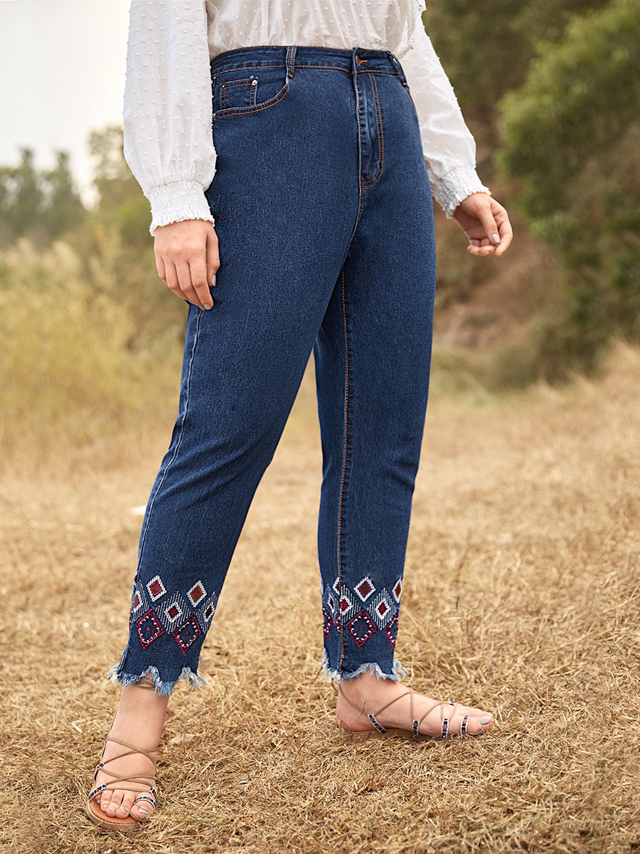 Plus Size Tribal Embroidery Raw Hem Jeans Without Belted Pants