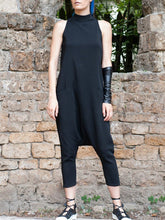 Load image into Gallery viewer, Casual Loose Sleeveless Pocket Jumpsuits