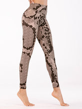 Load image into Gallery viewer, Leopard Sports Yoga Leggings