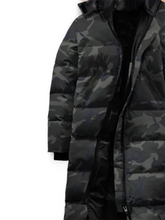 Load image into Gallery viewer, Camouflage Printed Down Warm Coat