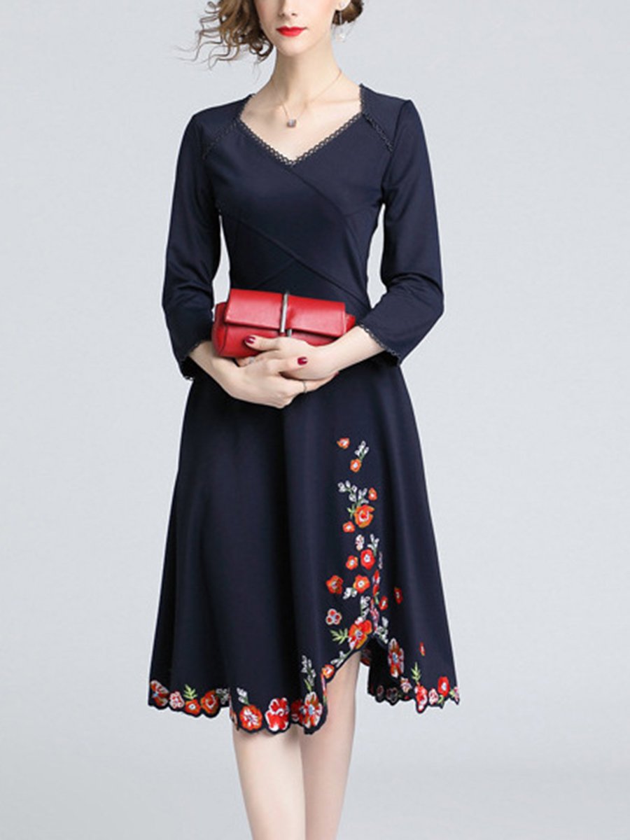 Three-dimensional Tailored Slim Slim Elastic Heavy Embroidery Dress