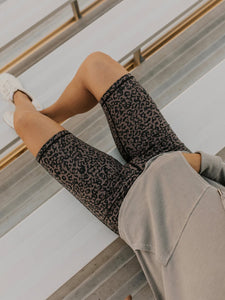 Women Stylish Leopard Yoga Shorts Elastic Band Sport Leggings
