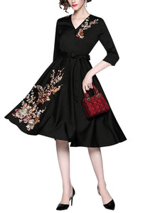 Temperament V-neck Lace Dress Exquisite Embroidered Dress