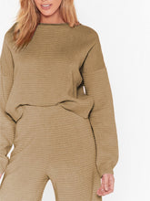 Load image into Gallery viewer, Knitted Round Neck Loose Two-piece Suit
