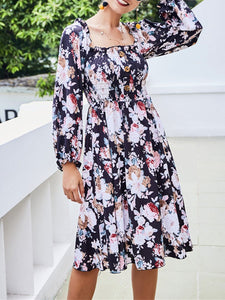 Square-necked Slim Printed Dress