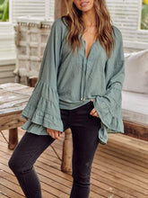 Load image into Gallery viewer, Stylish V Neck Butterfly Sleeves Blouse