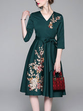 Load image into Gallery viewer, V-Neck Lace-Up Dress Exquisite Embroidery Fashion Hem Midi Dress