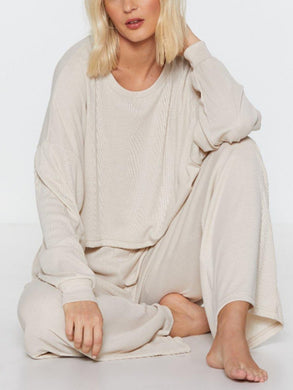 Knitted round loose two-piece suit