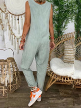Load image into Gallery viewer, Casual Wild Pure Color Round Neck Sleeveless Jumpsuit