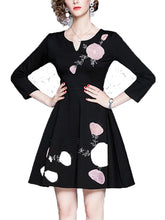 Load image into Gallery viewer, Appliqué Embroidered Three-dimensional Cut Fashion V-neck Dress