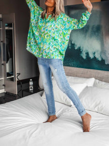 Stylish Wild V-Neck Print Long Sleeve Loose Blouses