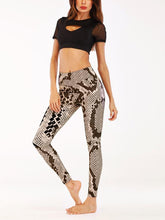 Load image into Gallery viewer, Leopard Sports Yoga Leggings