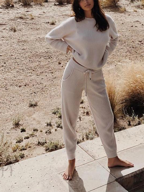 Loose Long Sleeve Solid Color Knit Suit