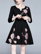 Load image into Gallery viewer, Appliqué Embroidered Three-dimensional Cut Fashion V-neck Dress