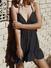 Load image into Gallery viewer, V-neck Lace Halter Dresses