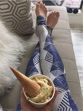 Load image into Gallery viewer, Retro Printed Hips Fitness Yoga Pants