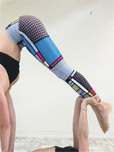 Load image into Gallery viewer, Color Check Print Slim Yoga Pants