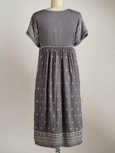 Load image into Gallery viewer, V-Neck Print Short Sleeve Dress
