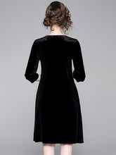 Load image into Gallery viewer, Chain Tassel Comfortable Skin-Friendly Gold Velvet Dress Dress
